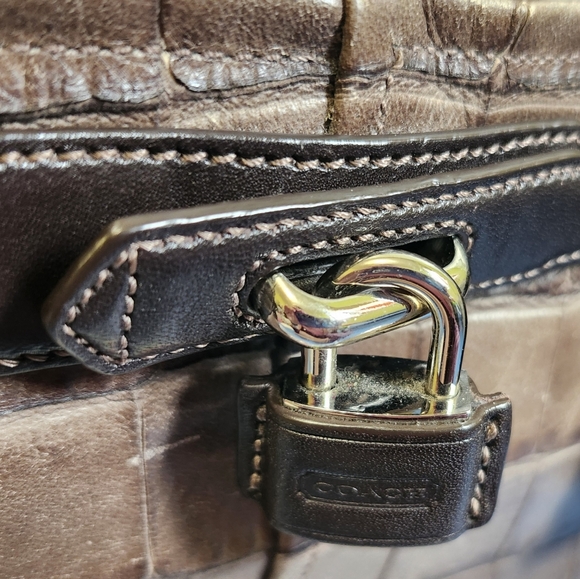 Coach Chelsea Shoukder Bag Chocolate Brown Crocodile Embossed Leather - Picture 8 of 8